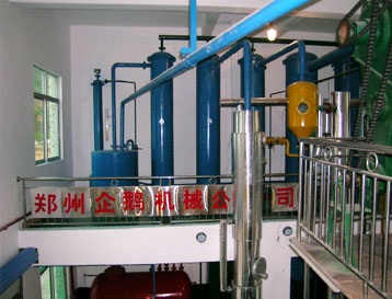 浸出成套设备一角